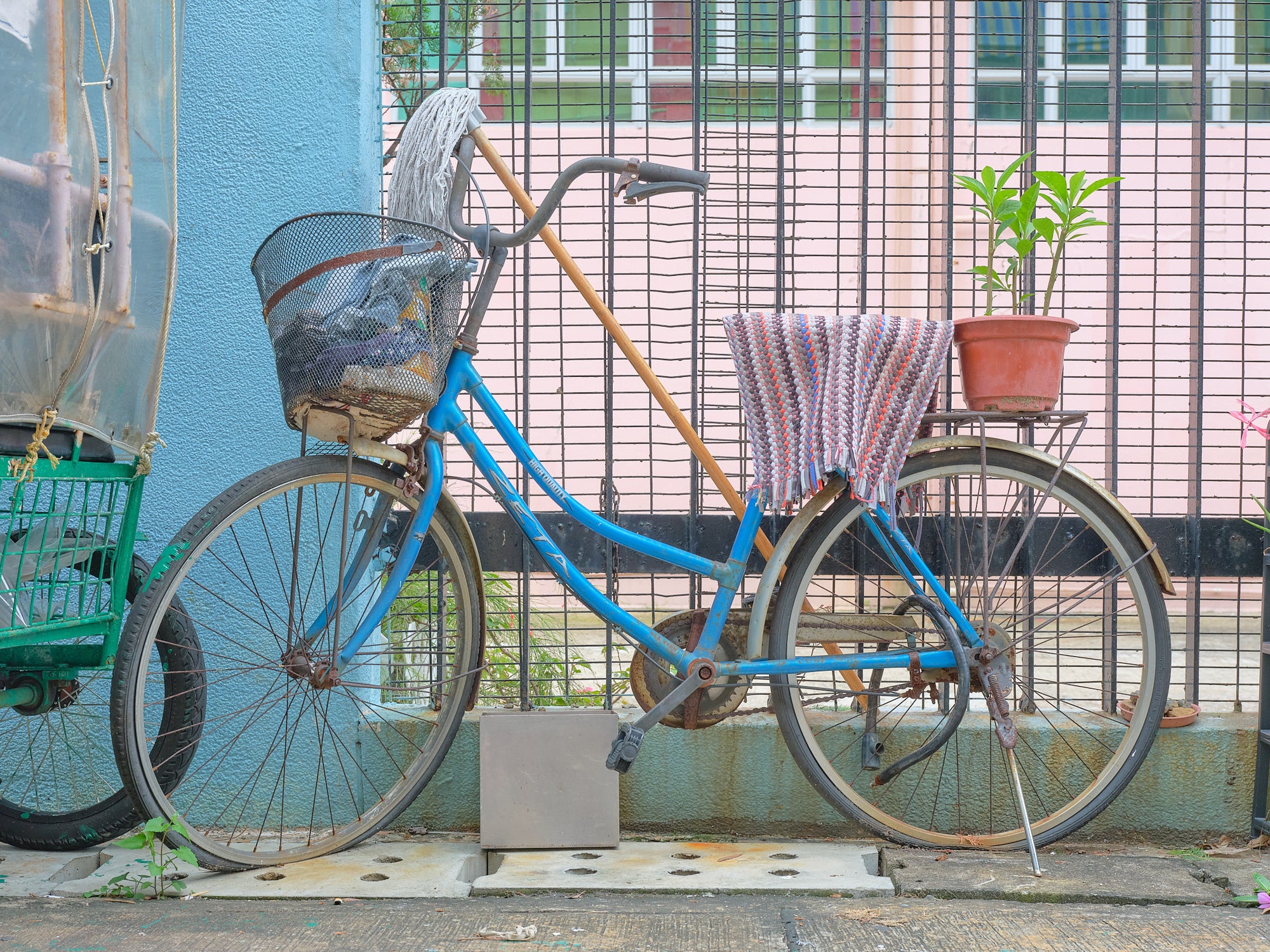 Hong Kong Cheung Chau / Multiple Uses